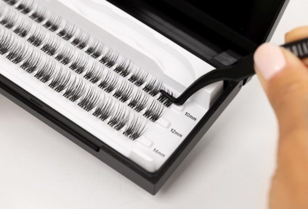 press on lashes nanolash